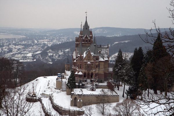 Замок Драхенбург зимой (photo by Exposer)